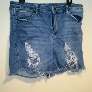Bermuda Jean shorts